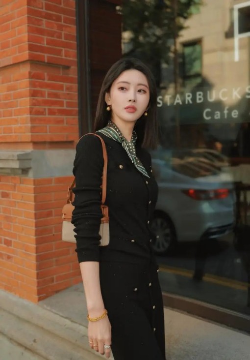 濮存昕外孙女演短剧遭恶评，当演员最重要是颜值吗？