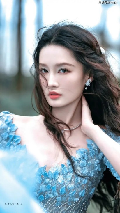 顶级女爱豆直播称赞无糖奶茶“好喝”，网友戏称“血管里流咖啡的韩国人”